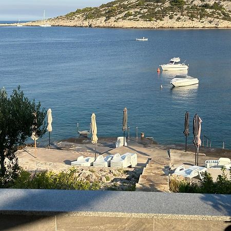 Direkt Am Meer-Apartments Puntaplanka Rogoznica  Exteriör bild