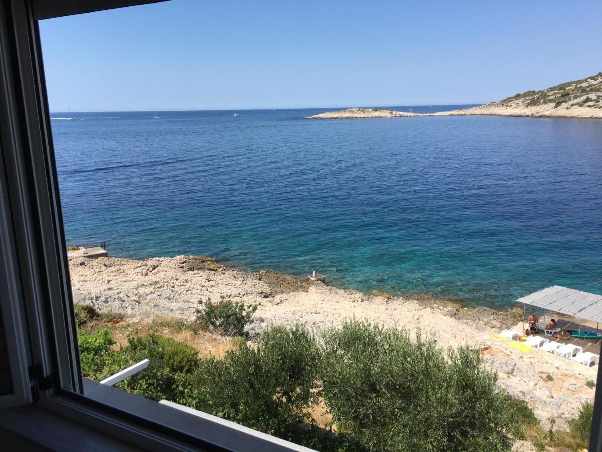 Direkt Am Meer-Apartments Puntaplanka Rogoznica  Exteriör bild