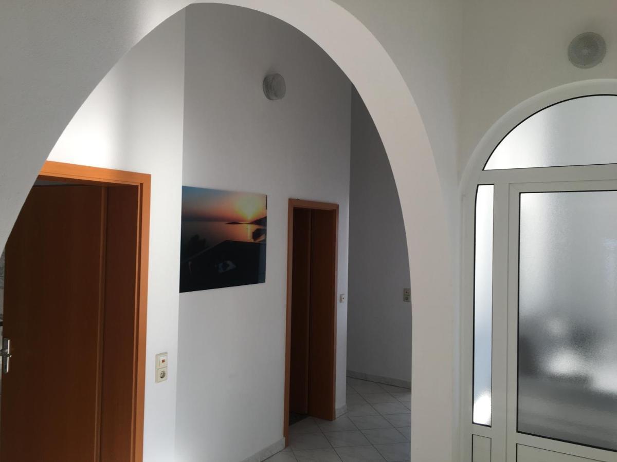 Direkt Am Meer-Apartments Puntaplanka Rogoznica  Exteriör bild