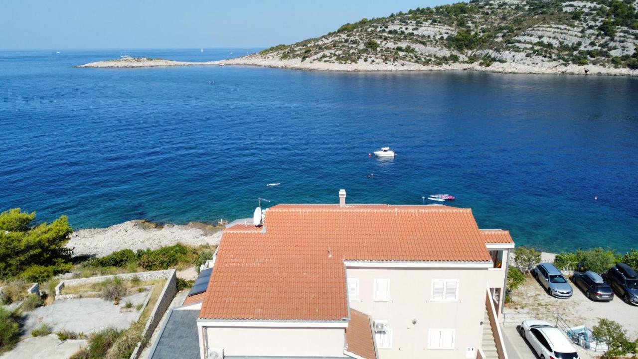Direkt Am Meer-Apartments Puntaplanka Rogoznica  Exteriör bild