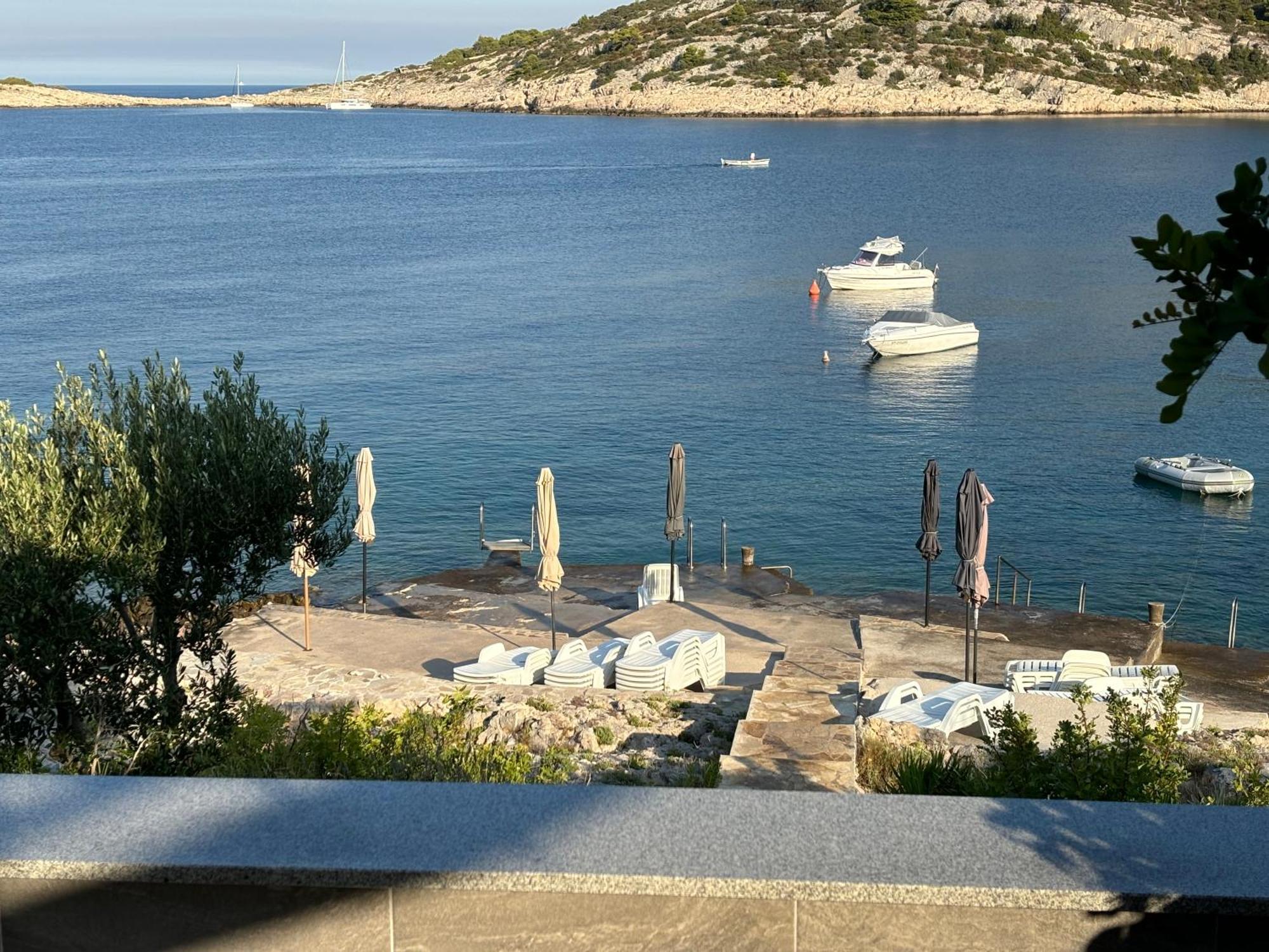 Direkt Am Meer-Apartments Puntaplanka Rogoznica  Exteriör bild
