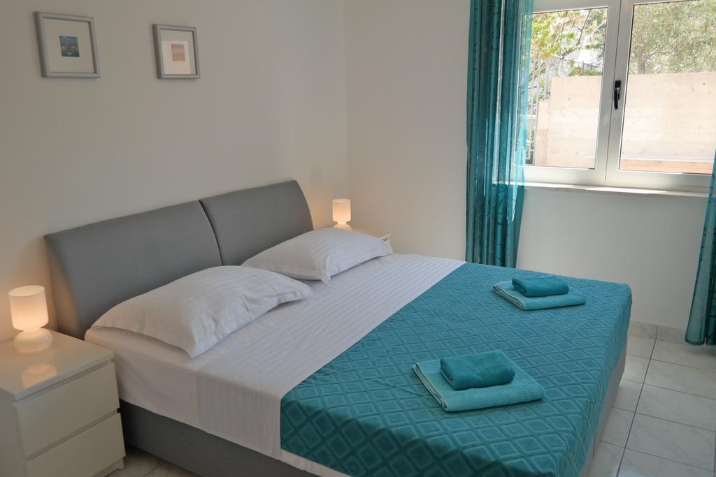 Direkt Am Meer-Apartments Puntaplanka Rogoznica  Exteriör bild