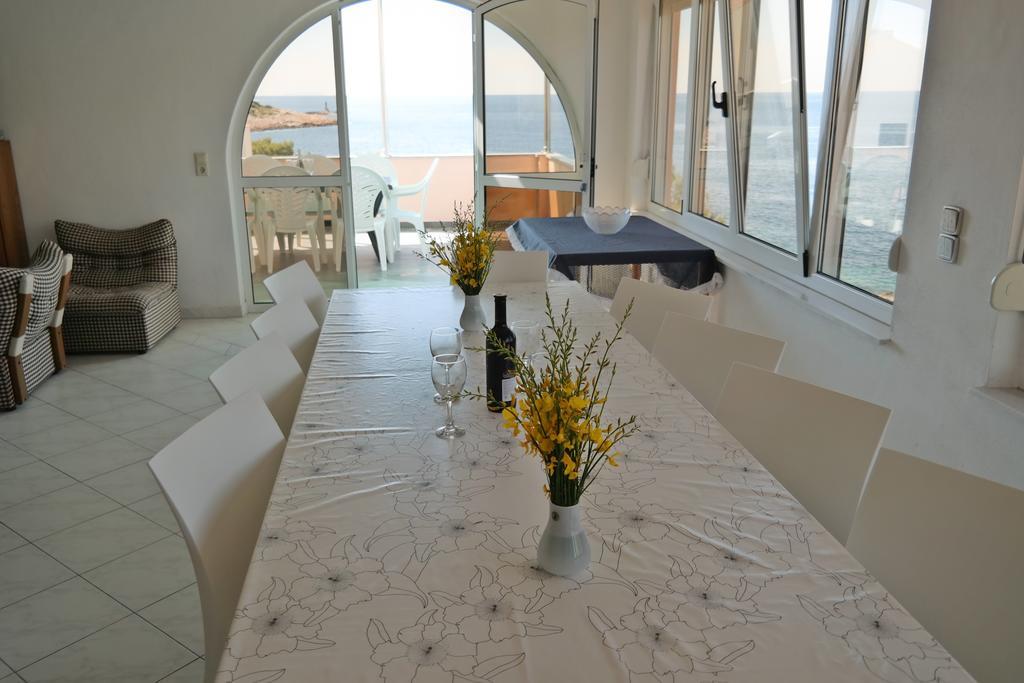 Direkt Am Meer-Apartments Puntaplanka Rogoznica  Exteriör bild