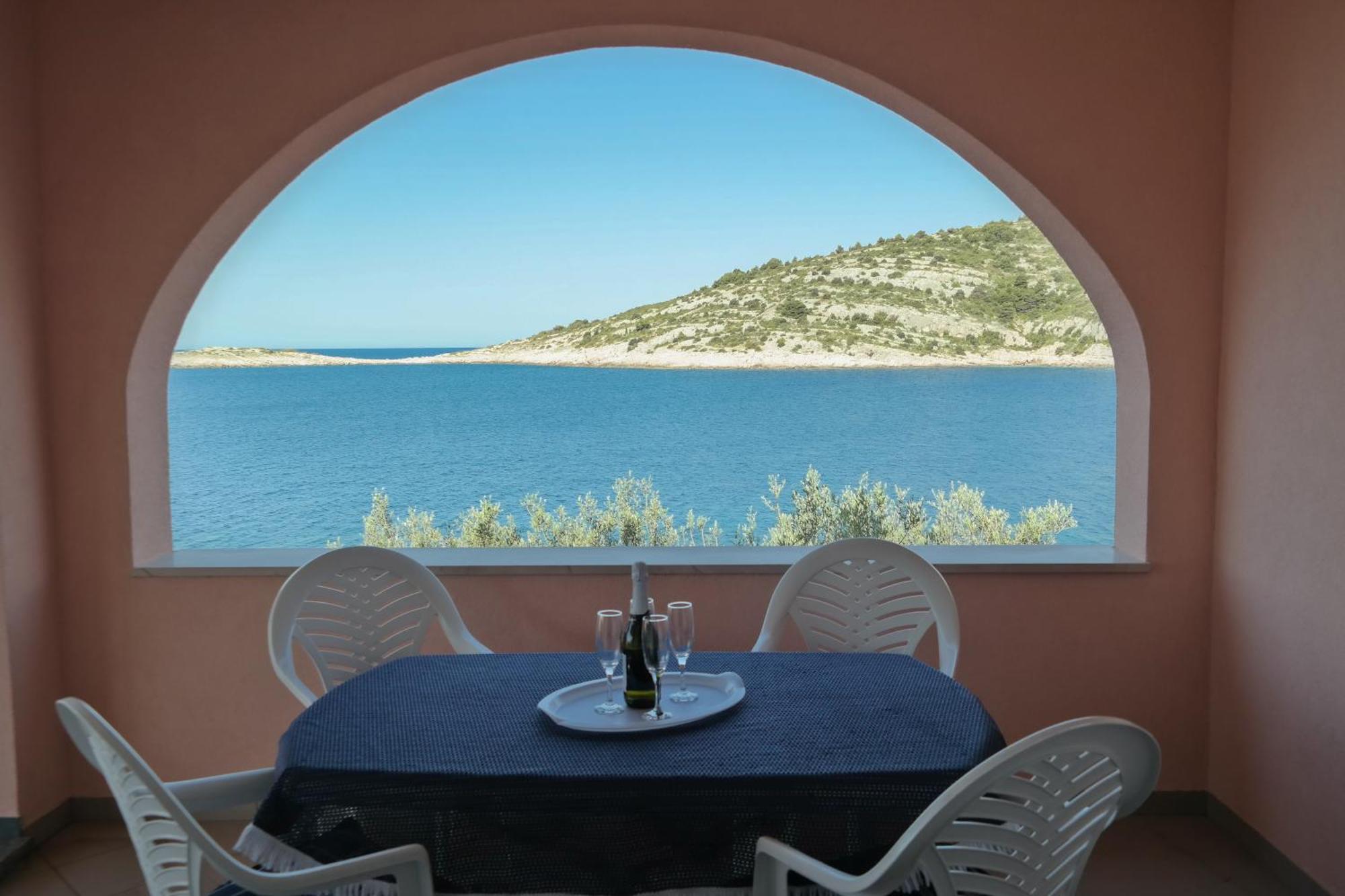 Direkt Am Meer-Apartments Puntaplanka Rogoznica  Exteriör bild