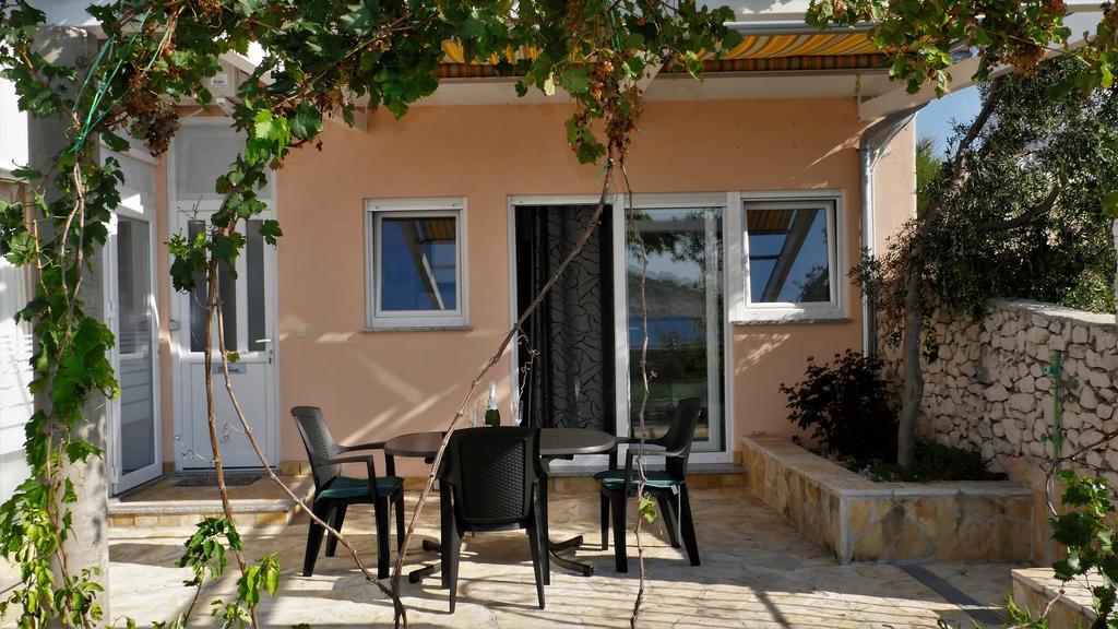 Direkt Am Meer-Apartments Puntaplanka Rogoznica  Exteriör bild